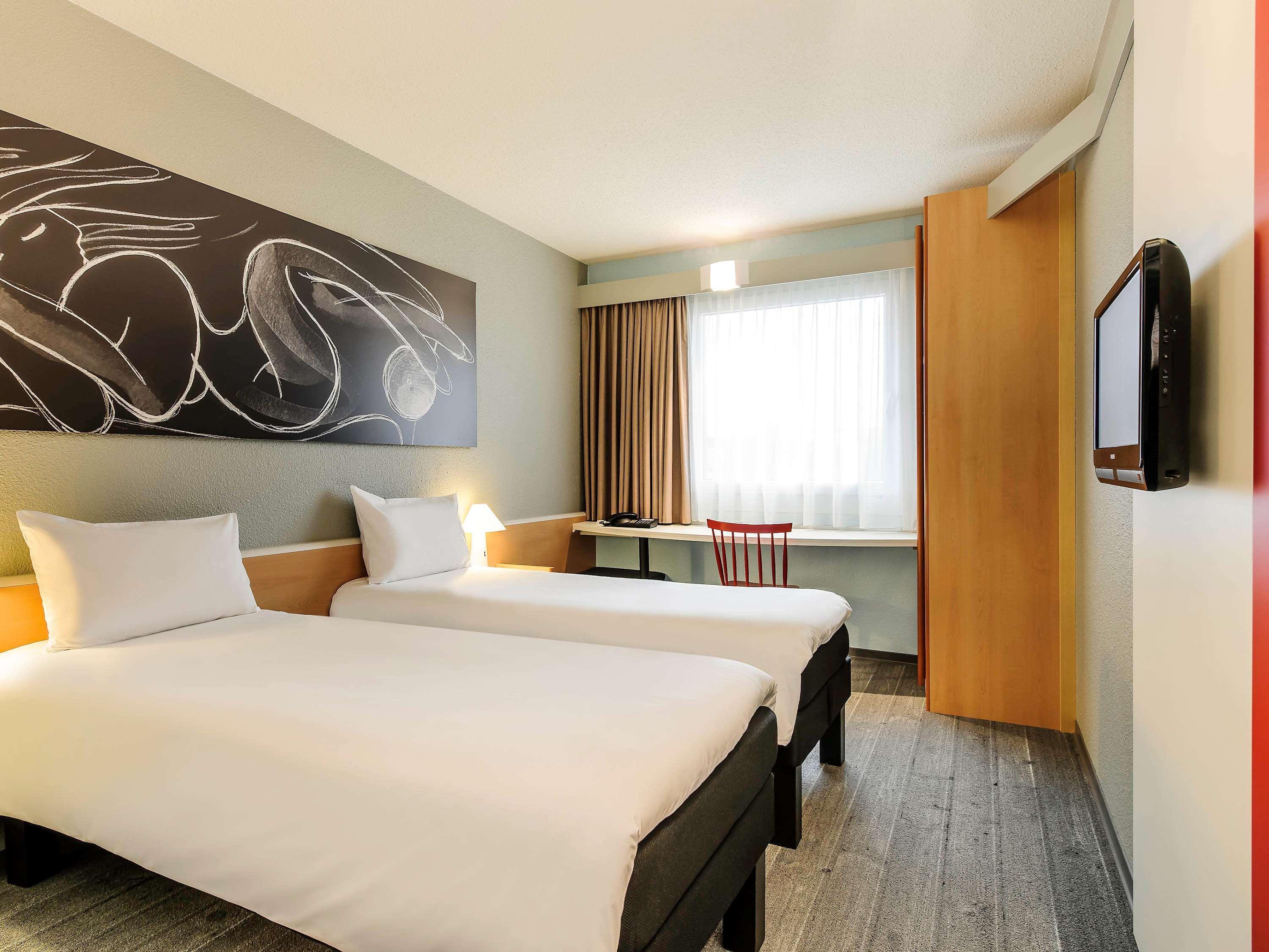 Ibis Hamburg Alsterring Hotel Exterior foto