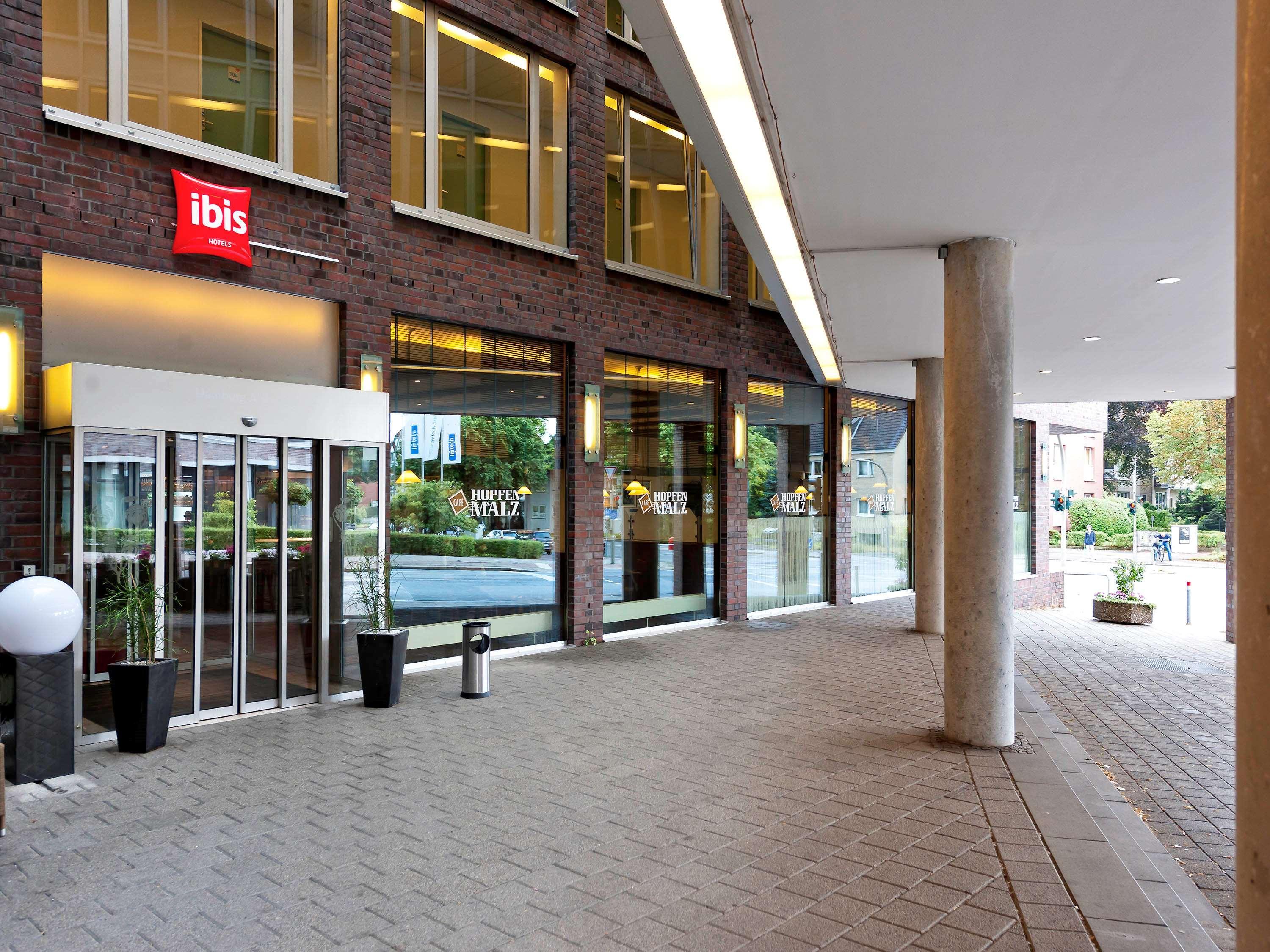 Ibis Hamburg Alsterring Hotel Exterior foto