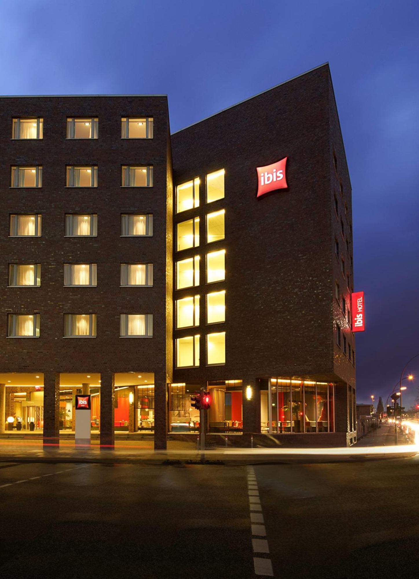 Ibis Hamburg Alsterring Hotel Exterior foto
