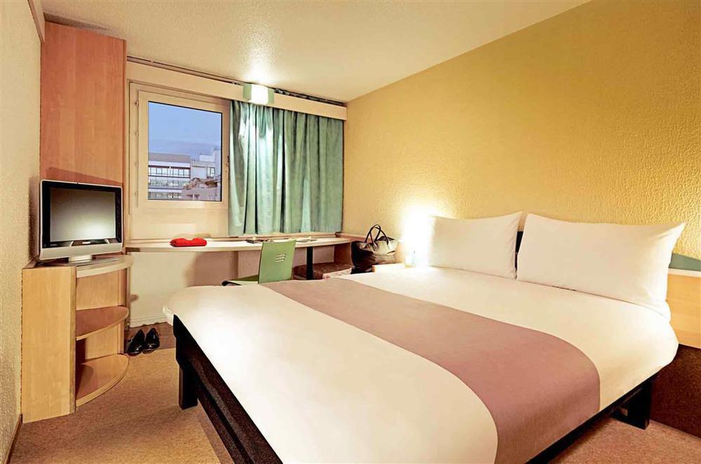 Ibis Hamburg Alsterring Hotel Quarto foto